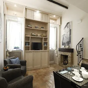  Apartment Antiche Residenze Romane - Campo De' Fiori