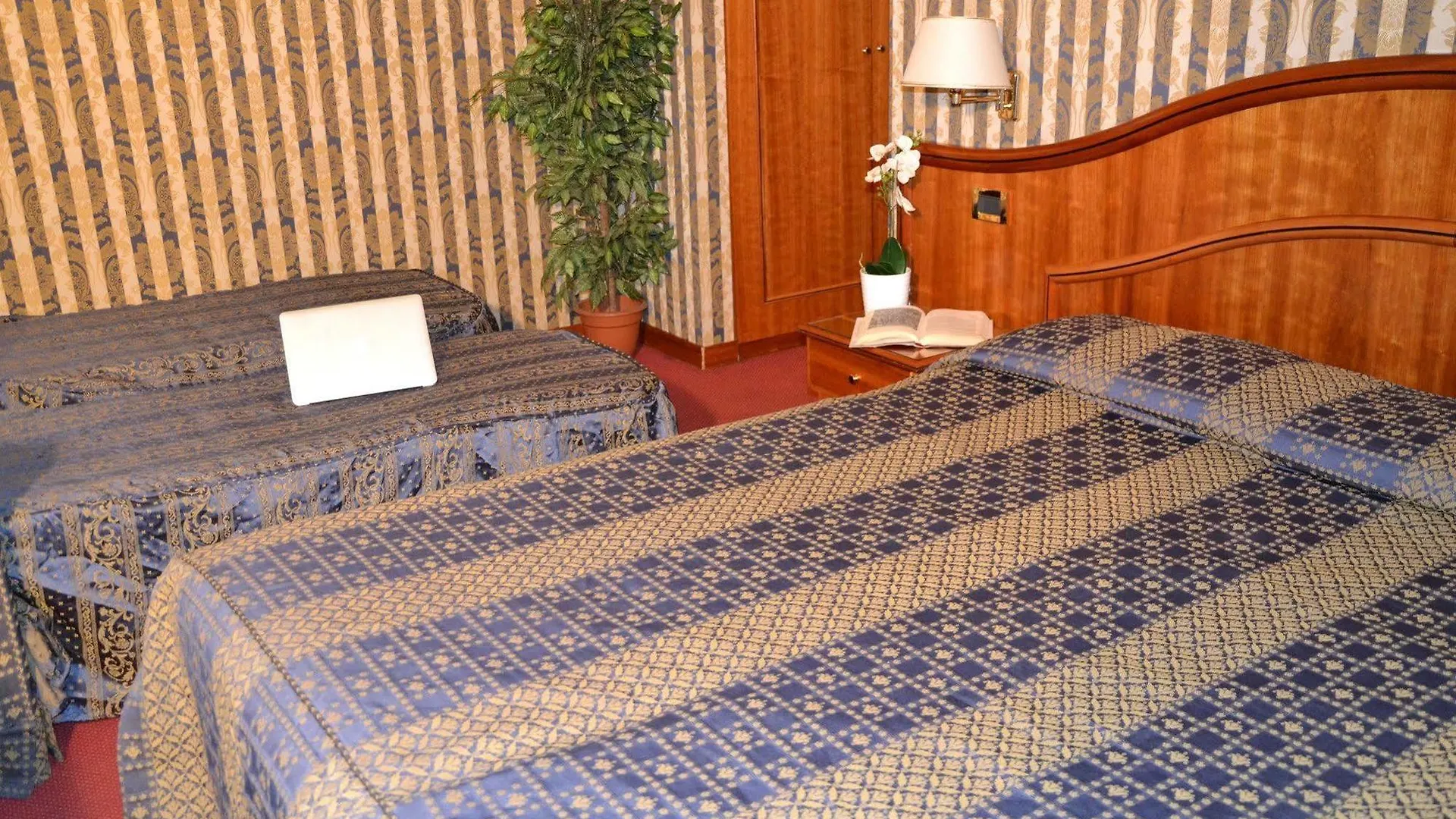 Hotel Invictus Řím